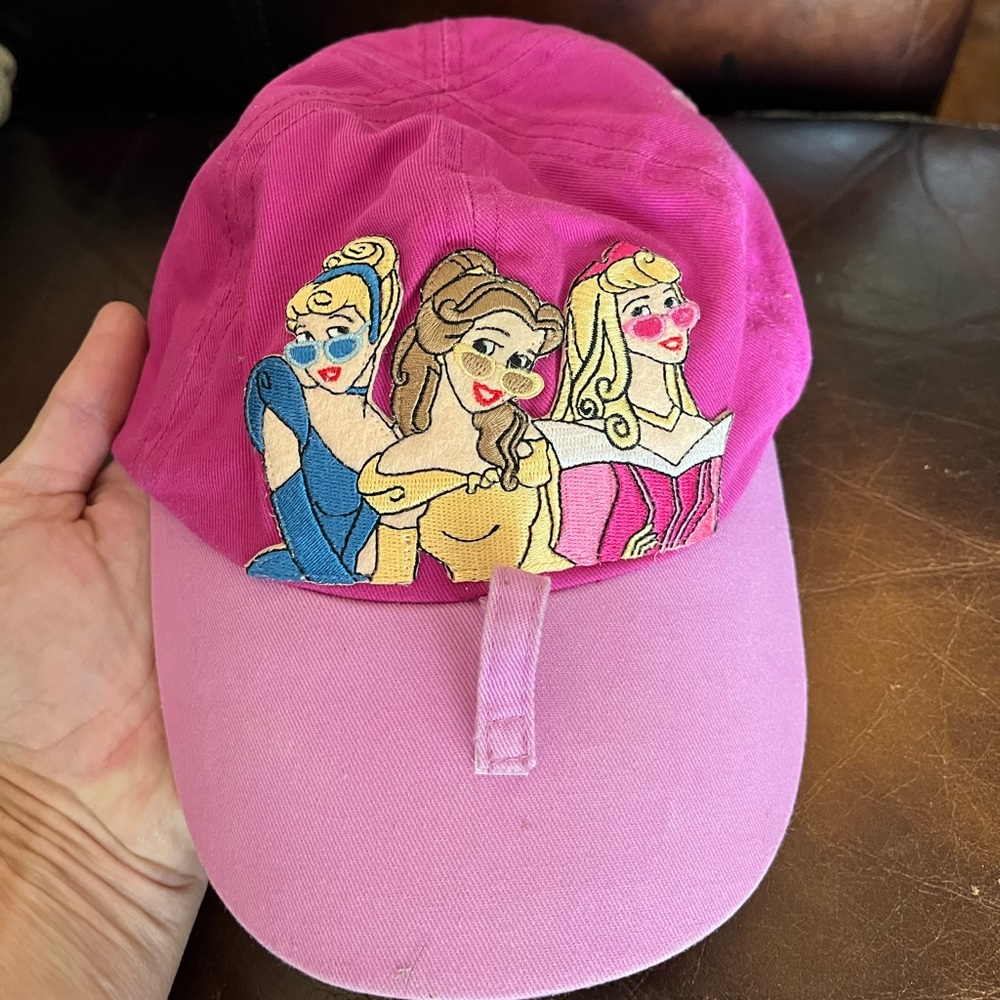 Disneyland pink embroidered hat kids size with sunglass holder